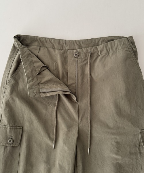 CANAL JEAN(キャナルジーン)の「COIN コットンカーゴイージーパンツ(その他パンツ・レディース・アイボリー/カーキ/チャコールグレー・ONE SIZE)」の17枚目の写真