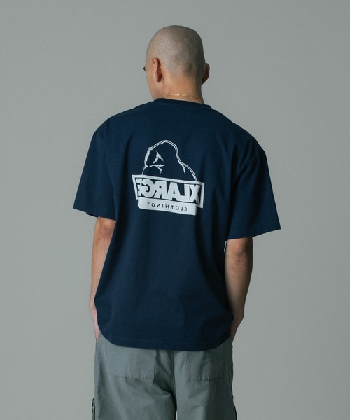 XLARGE（エクストララージ）の「BACKSIDE OG S/S TEE（Tシャツ/カットソー・メンズ・ブラック/ブラウン/ネイビー・XXL/XL/L/M/S）」の20枚目の写真