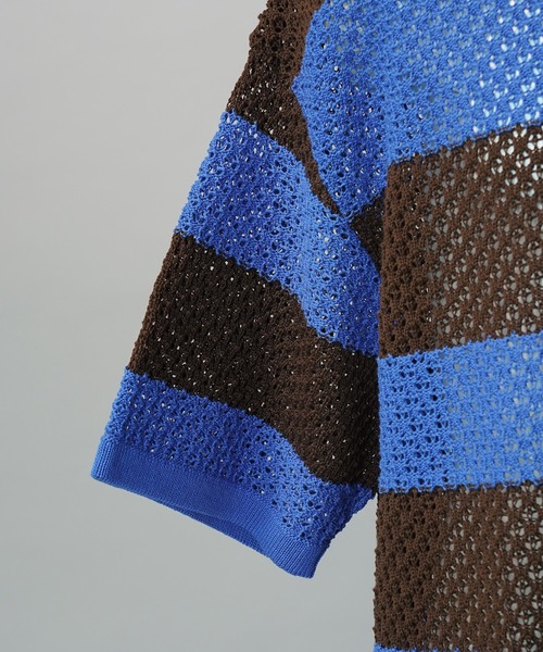 MAISON SPECIAL(メゾンスペシャル)の「《UNISEX》Rugby Border Prime-Over Skipper Knit Polo Shirt/ラガーボーダープライムオーバースキッパーニットポロシャツ【MAISON SPECIAL/メゾンスペシャル】(ポロシャツ・メンズ・ピンク/ブルー/ブラック・2/1/0)」の4枚目の写真
