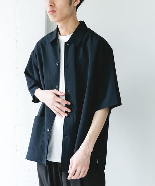 URBAN RESEARCH DOORS（アーバンリサーチドアーズ）の「『イージーケア/速乾/UVカット』クイックドライショートスリーブシャツカバーオール（カバーオール・メンズ・グリーン/ホワイト系その他/ネイビー/イエロー・LARGE/MEDIUM/X-LARGE）」の3枚目の写真