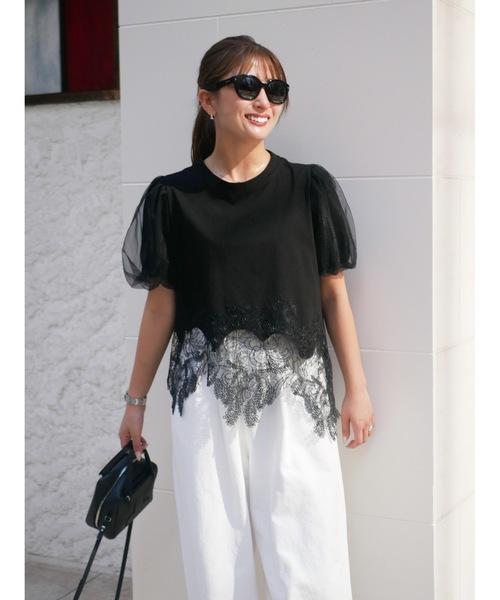 BeBeoD(べベッド)の「レースチュールドッキングパフスリーブトップス(Tシャツ/カットソー・レディース・ホワイト/ブラック・フリー)」の2枚目の写真