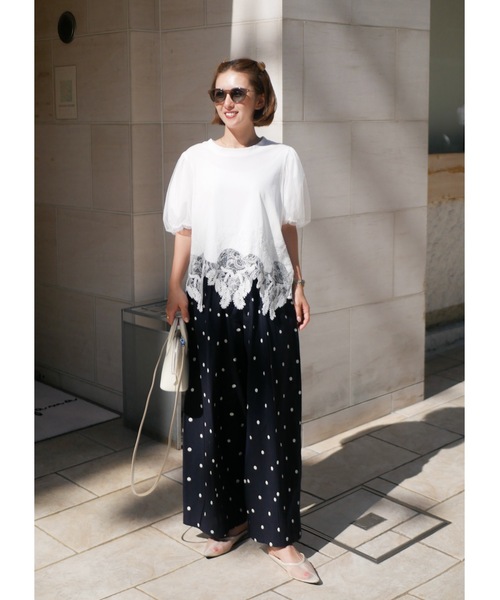 BeBeoD(べベッド)の「レースチュールドッキングパフスリーブトップス(Tシャツ/カットソー・レディース・ホワイト/ブラック・フリー)」の5枚目の写真