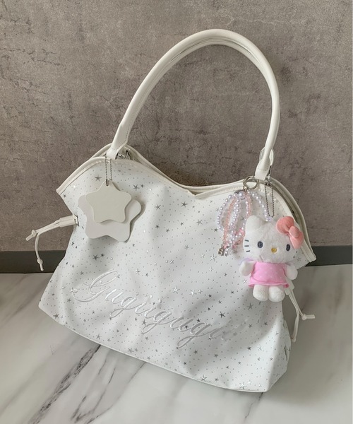 pyornim(ピョルニム)の「【お気に入り登録数5,000突破!】【A4サイズ対応】【スターチャーム付き】星柄 シャイニー ラメプリント 刺繍 ロゴ サイドドロスト トートバッグ ショルダーバッグ(トートバッグ・レディース・ブルー/ブラック/ピンク/ホワイト・F)」の9枚目の写真