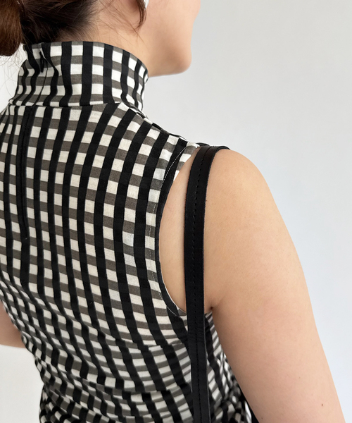 EDIT. FOR LULU(エディットフォールル)の「【babaco/ババコ】Gingham Check High Neck Top(Tシャツ/カットソー・レディース・カーキ/ブラック・FREE)」の3枚目の写真