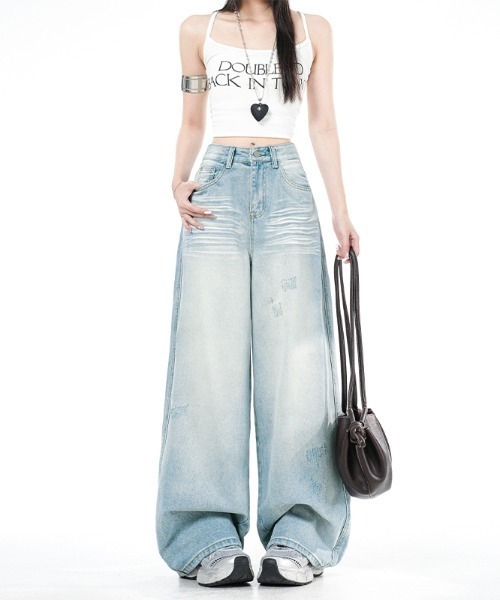 AMAJI(アマジ)の「裾ダメージ加工 デニム ワイドストレートパンツ(デニムパンツ・レディース・ライトブルー・SMALL/MEDIUM/LARGE/X-LARGE)」の3枚目の写真