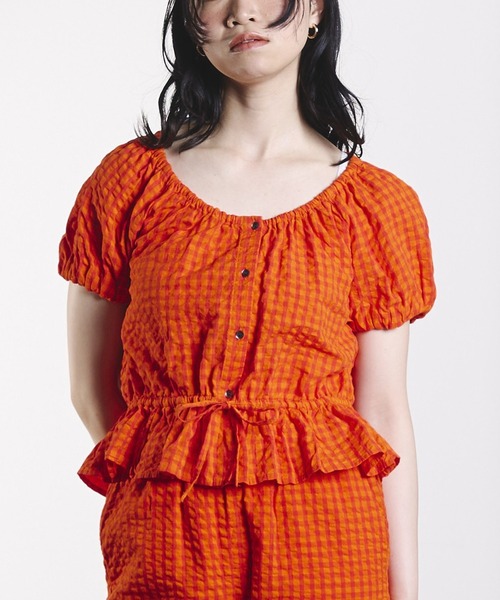 ROSE BUD(ローズバッド)の「GINGHAM PUFF SLEEVE TOP(シャツ/ブラウス・レディース・ブラック/オレンジ・ONE SIZE)」の1枚目の写真