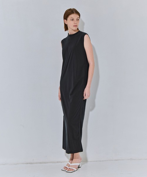 ATON（エイトン）の「【ATON/エイトン】FRESCA NUBUCK TANK TOP DRESS/ヌバックタンクトップドレス/ノースリーブワンピース（ワンピース・レディース・ベージュ/チャコールグレー/オフホワイト・2/1）」の17枚目の写真