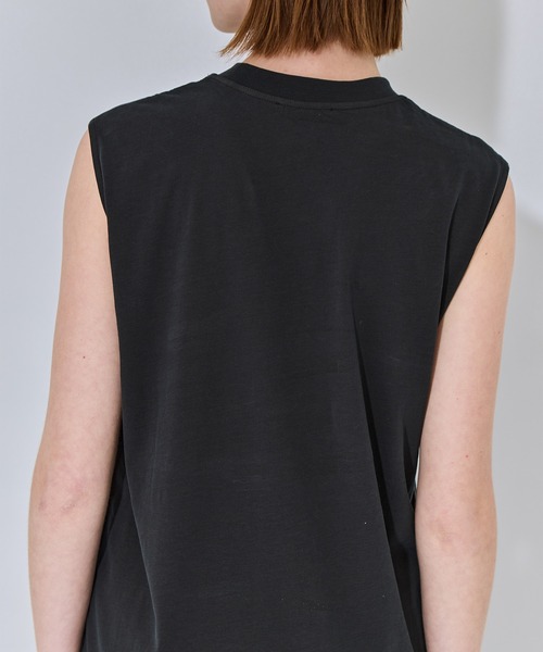 ATON（エイトン）の「【ATON/エイトン】FRESCA NUBUCK TANK TOP DRESS/ヌバックタンクトップドレス/ノースリーブワンピース（ワンピース・レディース・ベージュ/チャコールグレー/オフホワイト・2/1）」の11枚目の写真