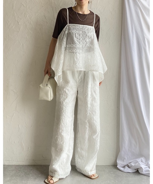 She's Closet(シーズクローゼット)の「花柄 刺繍 レース エンブロイダリー キャミソール ビスチェ ワイドパンツ セットアップ(セットアップ・レディース・オフホワイト/ブラック・FREE)」の5枚目の写真