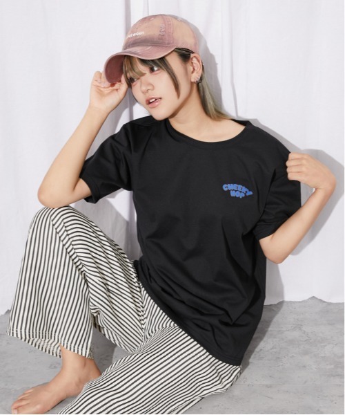 GORGE(ゴージ)の「《うさぎキャラ×バックプリント》Tシャツ/ストリート×カジュアル/春夏/全3色(Tシャツ/カットソー・レディース・ブラック/オフホワイト/チャコール・F)」の11枚目の写真