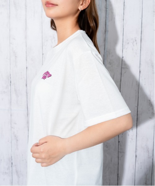 GORGE(ゴージ)の「《うさぎキャラ×バックプリント》Tシャツ/ストリート×カジュアル/春夏/全3色(Tシャツ/カットソー・レディース・ブラック/オフホワイト/チャコール・F)」の21枚目の写真