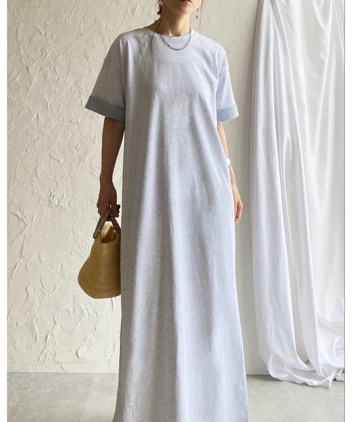 She's Closet(シーズクローゼット)の「半袖 バイカラー配色 袖ロールアップ ロング丈Tシャツワンピース(ワンピース・レディース・ブラック/ベージュ/オートミール・FREE)」の3枚目の写真