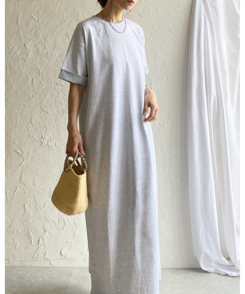 She's Closet(シーズクローゼット)の「半袖 バイカラー配色 袖ロールアップ ロング丈Tシャツワンピース(ワンピース・レディース・ブラック/ベージュ/オートミール・FREE)」の17枚目の写真