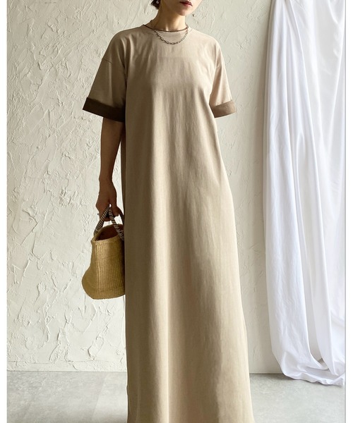 She's Closet(シーズクローゼット)の「半袖 バイカラー配色 袖ロールアップ ロング丈Tシャツワンピース(ワンピース・レディース・ブラック/ベージュ/オートミール・FREE)」の10枚目の写真