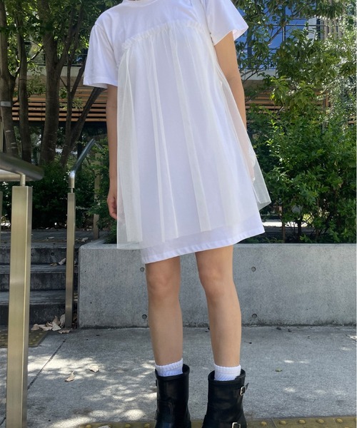 LYEON(リヨン)の「チュールレイヤードTシャツミニワンピース(ワンピース・レディース・チャコールグレー/オフホワイト/ブラック・FREE)」の9枚目の写真