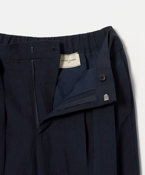 UNITED ARROWS(ユナイテッドアローズ)の「ハケメ ライク テーパードパンツ ‐ウォッシャブル‐(スラックス・レディース・ネイビー/その他1/ロイヤルブルー・38/36)」の7枚目の写真