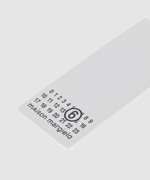 MM6 Maison Margiela(エムエムシックス メゾン マルジェラ)の「KEY RING(キーホルダー・レディース・その他・UNI)」の3枚目の写真
