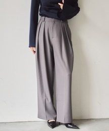【美しい余白が、佇まいまで上品に】2タックセミワイドパンツ