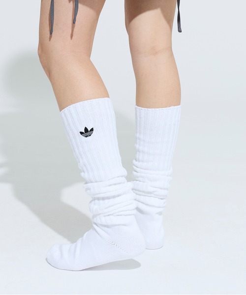 adidas(アディダス)の「スラウチー クルーソックス1足組 / アディダスオリジナルス adidas Originals(ソックス/靴下・メンズ・ホワイト・kids-XXL/LARGE/X-LARGE/SMALL/MEDIUM)」の2枚目の写真