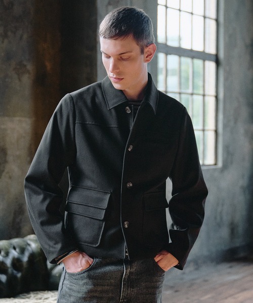 Regen Glanz（レーゲングランツ）の「Asymmetric Faux Double Pocket Jacket / アシメントリックフェイクダブルポケットジャケット（ブルゾン・メンズ・ブラック・MEDIUM/LARGE/SMALL）」の9枚目の写真