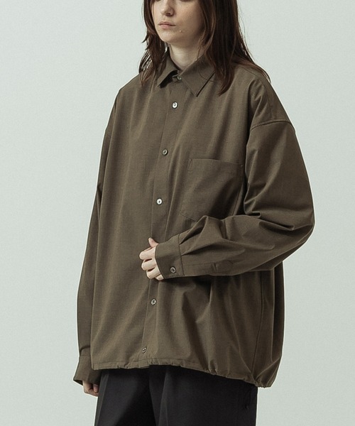 SLICK（スリック）の「【SLICK/スリック】T/R Stretch Gabardine Drawstring Shirt/T/R ストレッチギャバジンドローストリングシャツ/オーバーサイズ/リラックス（シャツ/ブラウス・メンズ・ブラック/ブラウン/チャコールグレー・1/3/2）」の3枚目の写真
