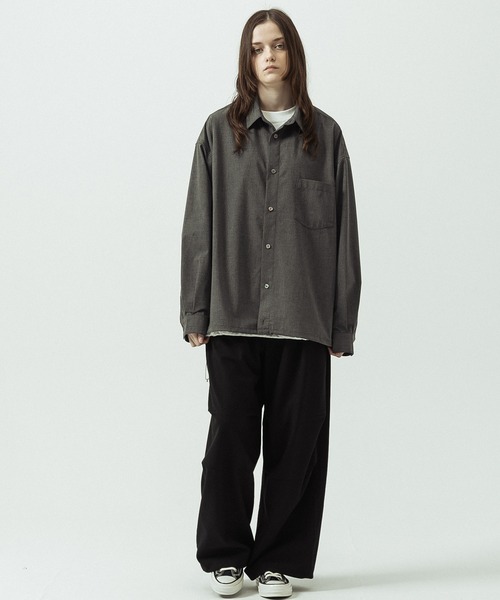 SLICK（スリック）の「【SLICK/スリック】T/R Stretch Gabardine Drawstring Shirt/T/R ストレッチギャバジンドローストリングシャツ/オーバーサイズ/リラックス（シャツ/ブラウス・メンズ・ブラック/ブラウン/チャコールグレー・1/3/2）」の18枚目の写真