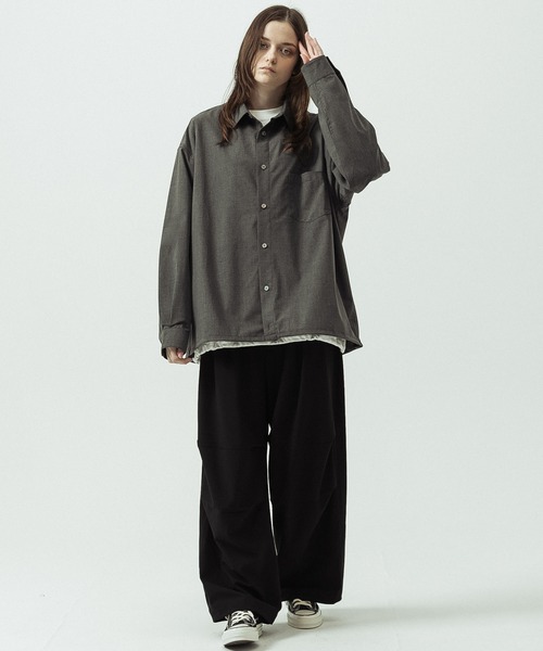 SLICK（スリック）の「【SLICK/スリック】T/R Stretch Gabardine Drawstring Shirt/T/R ストレッチギャバジンドローストリングシャツ/オーバーサイズ/リラックス（シャツ/ブラウス・メンズ・ブラック/ブラウン/チャコールグレー・1/3/2）」の17枚目の写真