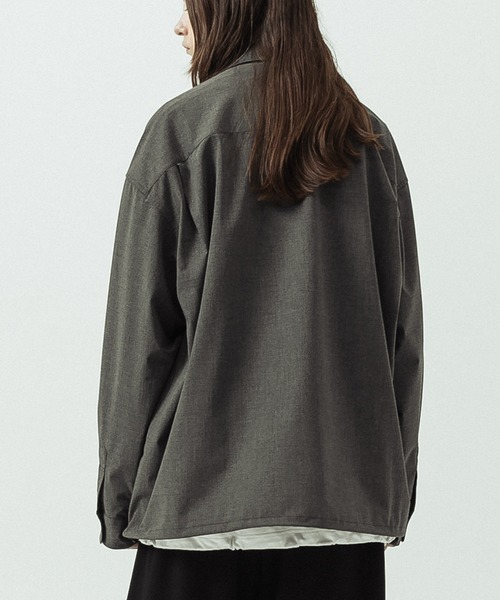 SLICK（スリック）の「【SLICK/スリック】T/R Stretch Gabardine Drawstring Shirt/T/R ストレッチギャバジンドローストリングシャツ/オーバーサイズ/リラックス（シャツ/ブラウス・メンズ・ブラック/ブラウン/チャコールグレー・1/3/2）」の15枚目の写真