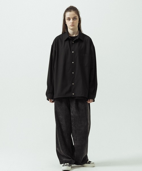 SLICK（スリック）の「【SLICK/スリック】T/R Stretch Gabardine Drawstring Shirt/T/R ストレッチギャバジンドローストリングシャツ/オーバーサイズ/リラックス（シャツ/ブラウス・メンズ・ブラック/ブラウン/チャコールグレー・1/3/2）」の6枚目の写真