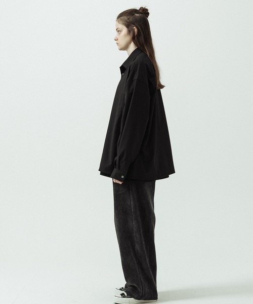 SLICK（スリック）の「【SLICK/スリック】T/R Stretch Gabardine Drawstring Shirt/T/R ストレッチギャバジンドローストリングシャツ/オーバーサイズ/リラックス（シャツ/ブラウス・メンズ・ブラック/ブラウン/チャコールグレー・1/3/2）」の10枚目の写真