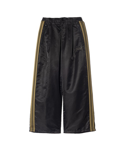glamb(グラム)の「Baggy Nylon Track Pants / バギーナイロントラックパンツ(その他パンツ・メンズ・ブラック/ブルー・M/L/S)」の5枚目の写真