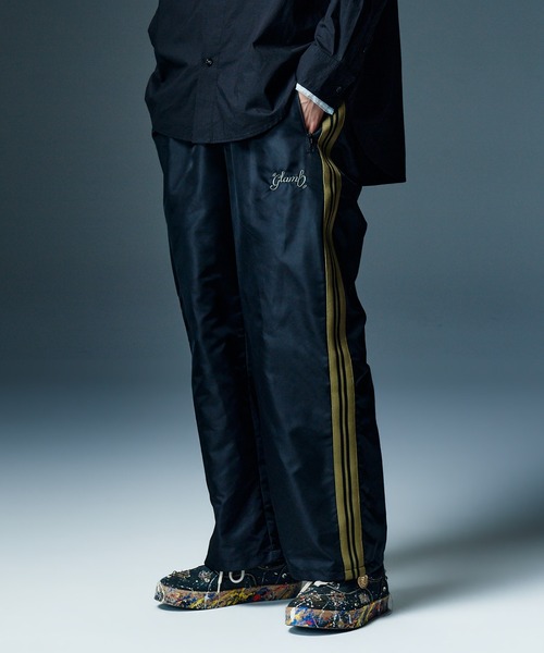 glamb(グラム)の「Baggy Nylon Track Pants / バギーナイロントラックパンツ(その他パンツ・メンズ・ブラック/ブルー・M/L/S)」の6枚目の写真