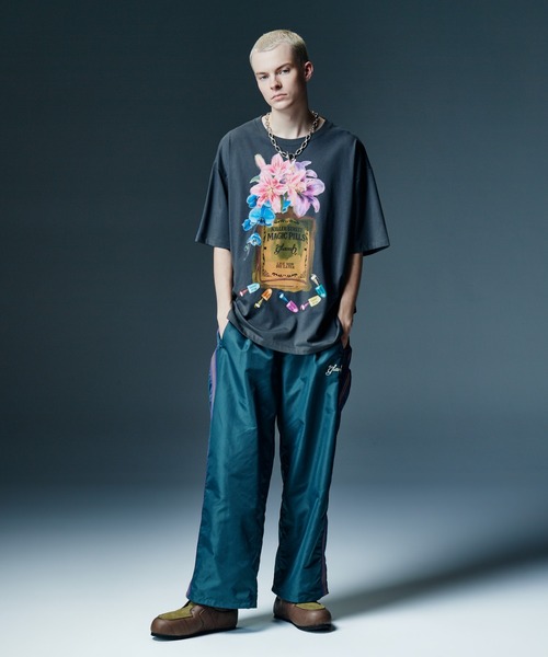 glamb(グラム)の「Baggy Nylon Track Pants / バギーナイロントラックパンツ(その他パンツ・メンズ・ブラック/ブルー・M/L/S)」の7枚目の写真