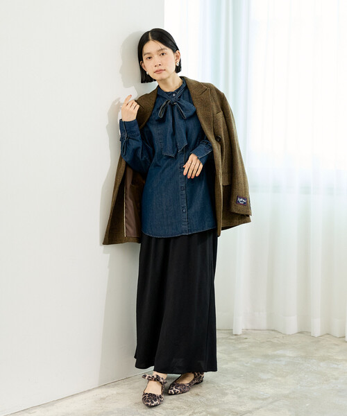 FREAK'S STORE(フリークスストア)の「リヨセル ボウタイブラウス/デニムシャツ(シャツ/ブラウス・レディース・ネイビー/ブラック/ブルー・フリ-)」の7枚目の写真