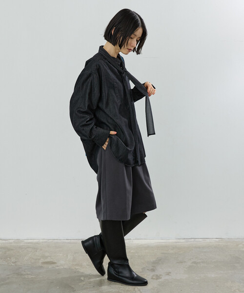 FREAK'S STORE(フリークスストア)の「リヨセル ボウタイブラウス/デニムシャツ(シャツ/ブラウス・レディース・ネイビー/ブラック/ブルー・フリ-)」の17枚目の写真