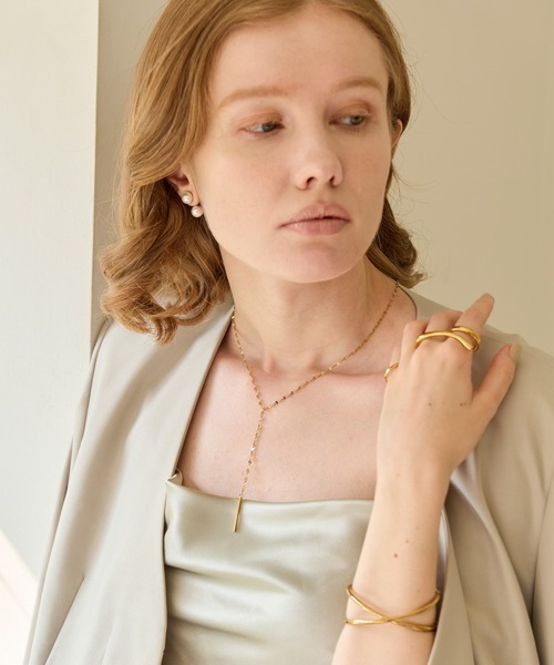 Phoebe(フィービィー)の「デュオパールバックキャッチマグネットイヤリング 着脱簡単 ワンタッチ ピアス見え 結婚式二次会(イヤリング・レディース・ホワイト・FREE)」の9枚目の写真