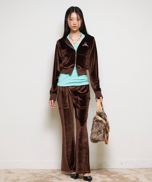 WHO'S WHO gallery(フーズフーギャラリー)の「【26AW LOOK掲載品番】ベロアインクドパンツ(その他パンツ・レディース・ブラウン/ブルー/ピンク・FREE)」の10枚目の写真