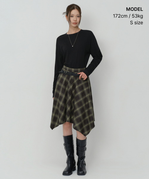 MUSINSA STANDARD WOMAN（ムシンサスタンダードウーマン）の「ウィメンズリラックスドライトウェイトCR長袖Tシャツ[ブラック]（Tシャツ/カットソー・レディース・その他・MEDIUM/LARGE/SMALL/X-SMALL）」の2枚目の写真