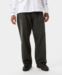 HUF（ハフ）の「LEOPARD WIDE DENIM PANT（デニムパンツ）」