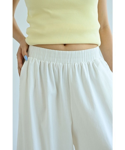 marjour（マージュール）の「WIDE GATHER EASY PANTS（その他パンツ・レディース・ブラック/ホワイト・M）」の17枚目の写真