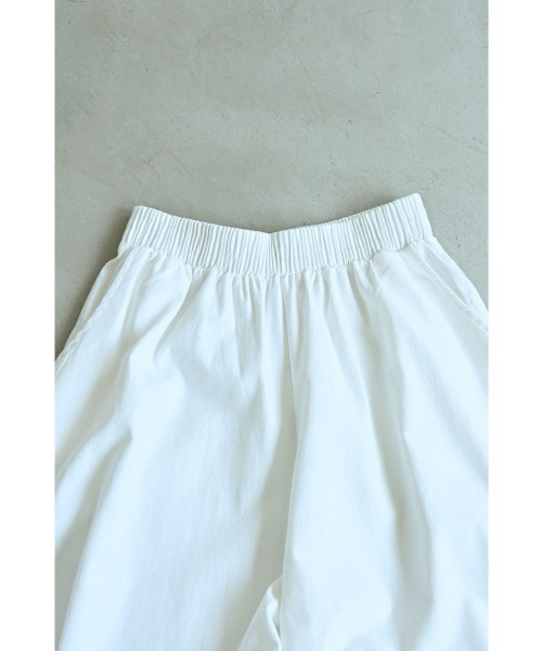 marjour（マージュール）の「WIDE GATHER EASY PANTS（その他パンツ・レディース・ブラック/ホワイト・M）」の6枚目の写真