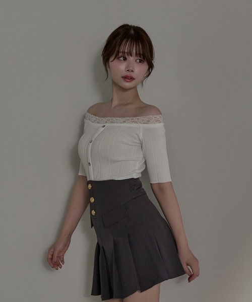 M DOLLY(エムドリー)の「Lace ilou rib tops / レースリルーリブトップス(Tシャツ/カットソー・レディース・ブラック/アイボリー・FREE)」の4枚目の写真