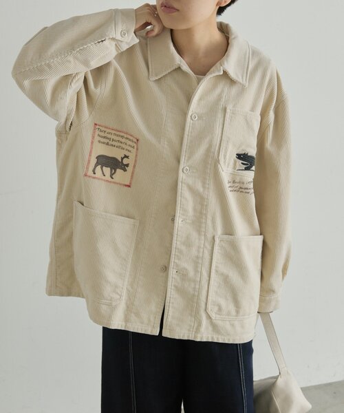 ear PAPILLONNER(イアパピヨネ)の「Kendai×SUM1 STYLE別注コーデュロイジャケット【SUM1 STYLE】(ブルゾン・レディース・ホワイト・FREE)」の2枚目の写真