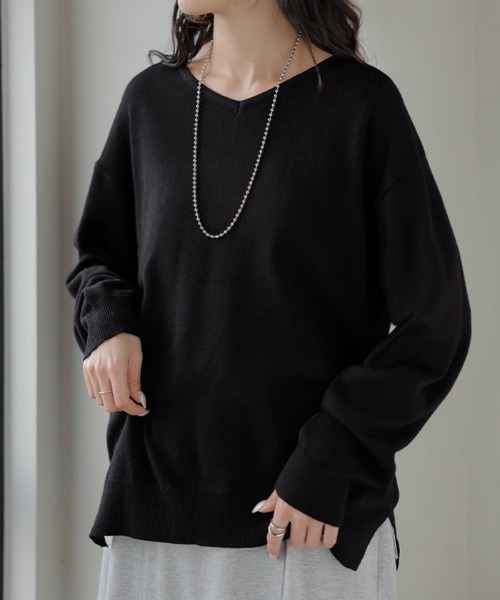 HUG.U(ハグユー)の「「体感+2.5℃」 吸湿発熱 / 洗濯機OK あったかVネック万能ニット(ニット/セーター・レディース・レッド/ブルー/ベージュ/カーキ/グレー/ブラック・FREE)」の2枚目の写真