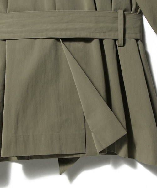 UNUS(ユナス)の「UNUS / Stand Collar Short Trench Coat(トレンチコート・レディース・ベージュ・38/36)」の11枚目の写真