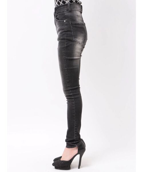 RESEXXY(リゼクシー)の「スキニーデニムパンツ(デニムパンツ・レディース・ブラック/インディゴブルー・MEDIUM/SMALL)」の13枚目の写真