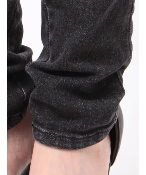 RESEXXY(リゼクシー)の「スキニーデニムパンツ(デニムパンツ・レディース・ブラック/インディゴブルー・MEDIUM/SMALL)」の18枚目の写真