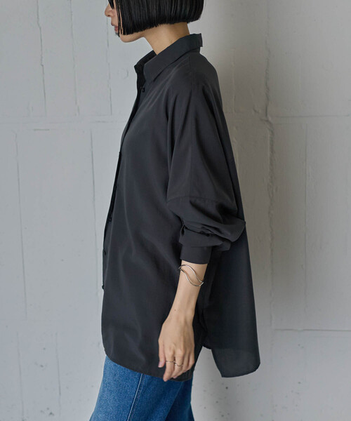 for/c（フォーシー）の「オーバーサイズシャツ【サスティナブル】（シャツ/ブラウス・レディース・スミクロ/オフホワイト・M/L）」の16枚目の写真