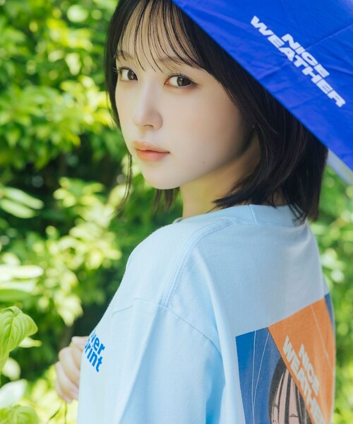 NICE WEATHER(ナイスウェザー)の「【別注】<over print × なえなの>プリント Tシャツ/COTOH(Tシャツ/カットソー・レディース・ブラック/ライトブルー/ホワイト・L/M/S)」の9枚目の写真