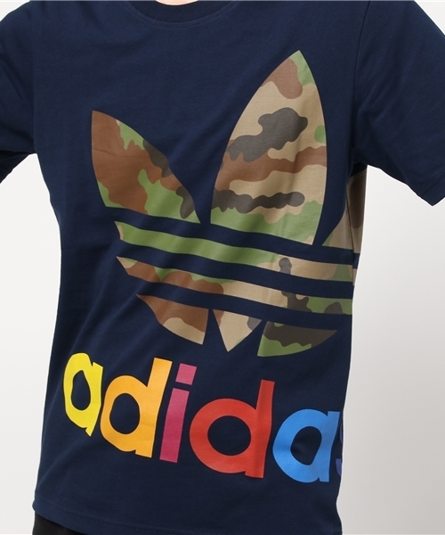 adidas（アディダス）の「オリジナルス Tシャツ[CAMO BIG LOGO TEE]（Tシャツ/カットソー・メンズ・ブルー/ホワイト・SMALL/XX-LARGE/MEDIUM/X-SMALL/LARGE/XXX-LARGE/X-LARGE）」の7枚目の写真
